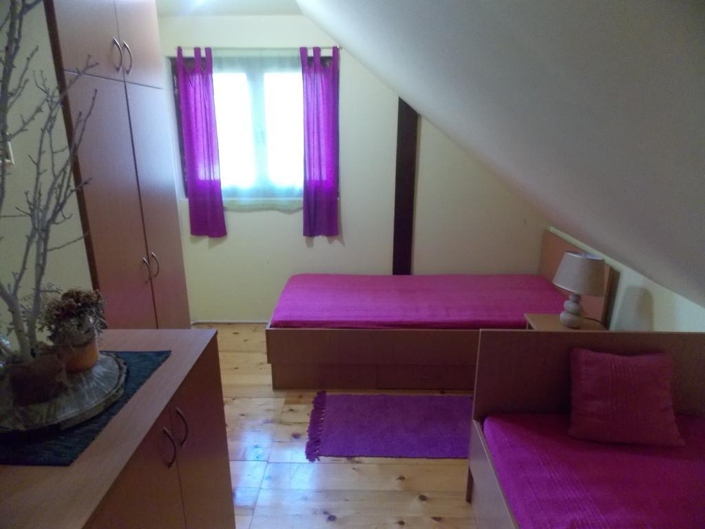 Homes Biser Lopatnice